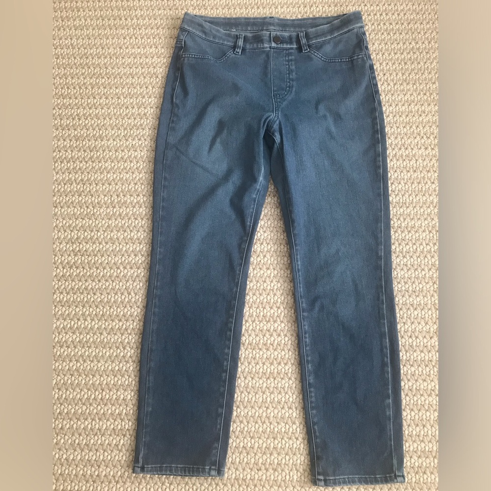 Classic Blue Women's Capri Jeans